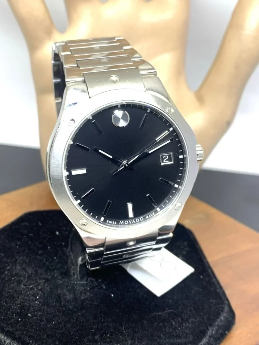 Movado Men's Watch 0607541 SE Black Dial Swiss Quartz Silver Steel 41mm